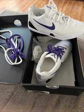 Nike Kobe IX Low EM- White and Purple size 6